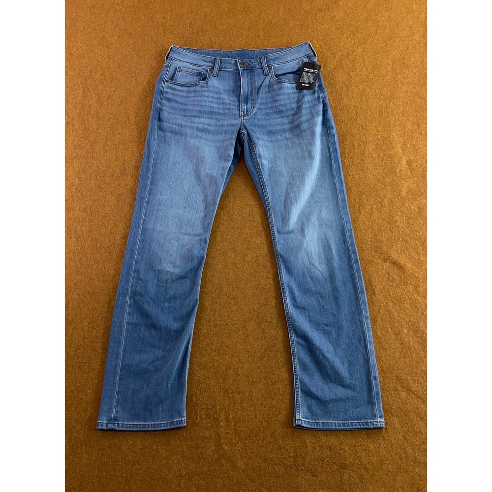 True Classic Mens 33x32 Blue Straight Leg Comfort Stretch Denim Jeans New